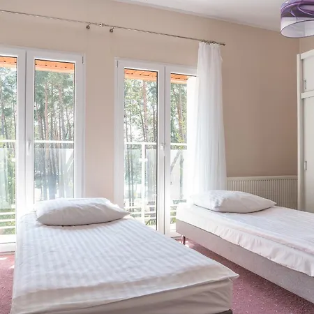 Semesteranläggning (resort) Niegocin 3*